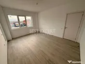 2 Camere Decomandat cu Parcare si Geam Baie la 2 min STB - F 