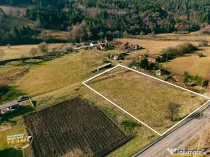 FILM! Teren cu potential, 3.100 mp, langa drumul principal,