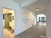 Vila individuala, 7 camere, 2 garaje, curte - Pipera, Cor... 