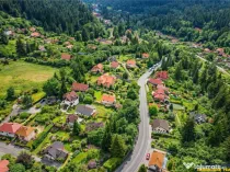 FILM! 900mp intravilan, aprobat CU, in frumoasa statiune Bai