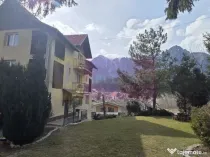 Vila de vânzare cu 8 camere și garj in Busteni