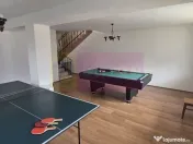 Vila de vânzare cu 8 camere și garj in Busteni 
