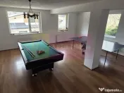 Vila de vânzare cu 8 camere și garj in Busteni 