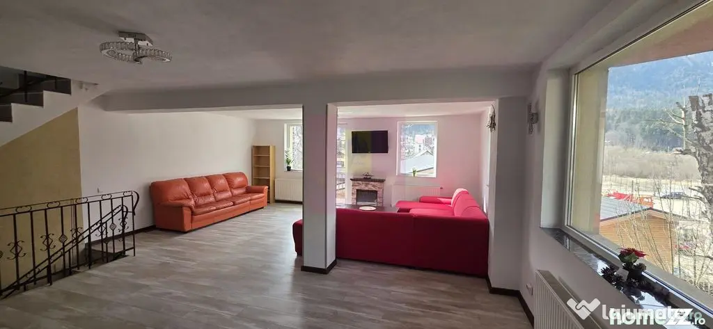 Vila de vânzare cu 8 camere și garaj in Busteni