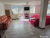 Vila de vânzare cu 8 camere și garj in Busteni 