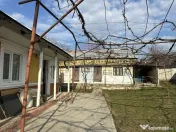 Casă / Vilă cu 3 camere de vânzare 