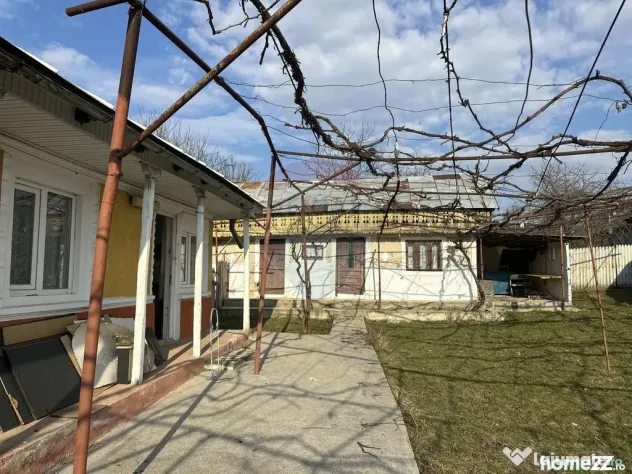 Casă / Vilă cu 3 camere de vânzare