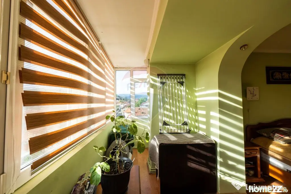 Apartament cu 3 camere de vânzare în Centrul orașului ...