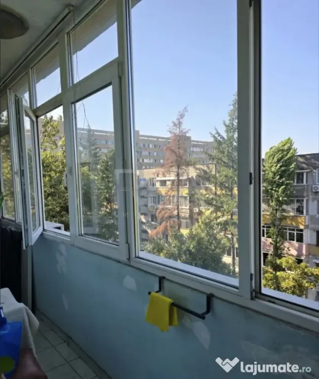 3 camere, 4/4, bloc 1981, anvelopat-Gorjului