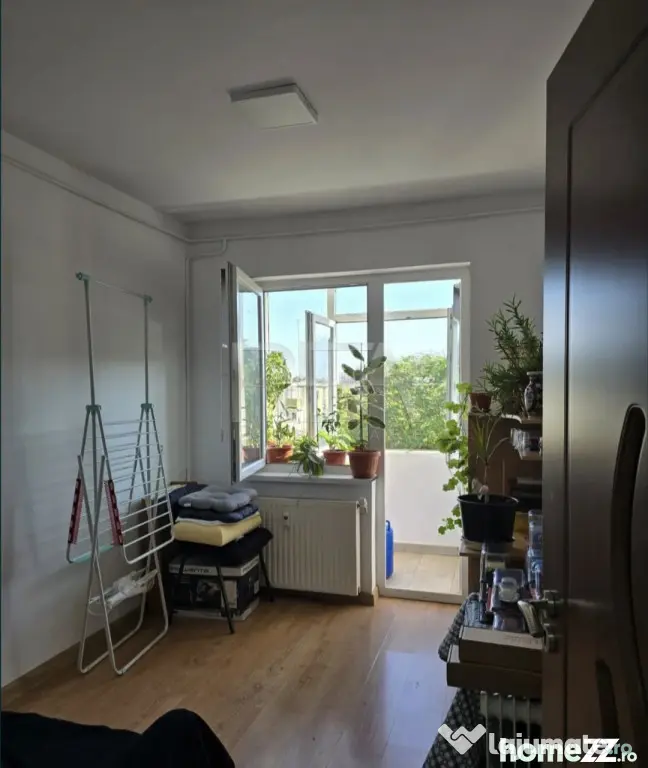 3 camere, decomandat, bloc 1981, anvelopat-Gorjului - Bucuresti (Bucuresti-Ilfov)