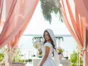 Vand rochie de mireasa  Pronovias model Farrah, material Mikado, marimea S (36) 