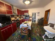 Casă de vânzare în zona Brătianu – 4 camere, teren 200 