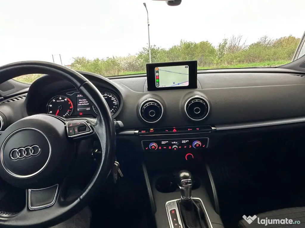 Vând Audi A3 Sportback, an 2014, motorizare 1.8 TFSI 180 CP, cutie automată DSG.