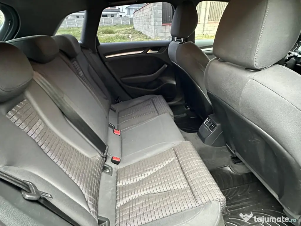 Vând Audi A3 Sportback, an 2014, motorizare 1.8 TFSI 180 CP, cutie automată DSG.