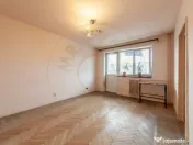 Apartament 3 camere, etaj 3/4, Razboieni 