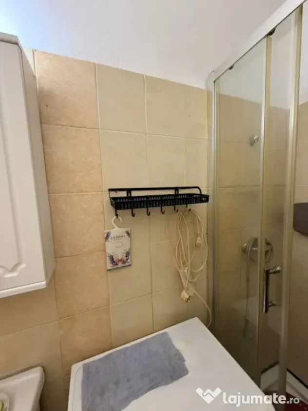 Garsoniera de inchiriat in zona Abator