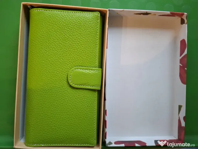 Portofel verde piele