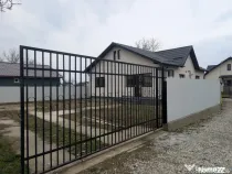 Casa finalizată Liliecii - Scoala - Parc Dendrologic