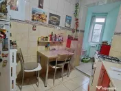 Titan Metrou M1-statia Titan si parc IOR, Bebe Tei 