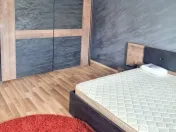 De inchiriat - apartament cu 3 camere în zona Gara - Cen... 