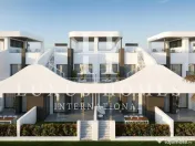 Apartament la parter, cu terasă și piscină comunitară situată aproape de coastă 