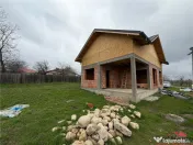 Casa la rosu din caramida de in comuna Carligele 