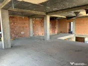 Casa la rosu. Strejnicu. 6 camere 