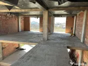 Casa la rosu. Strejnicu. 6 camere 