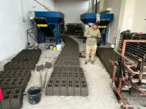 Vindem boltari si placi de gard!