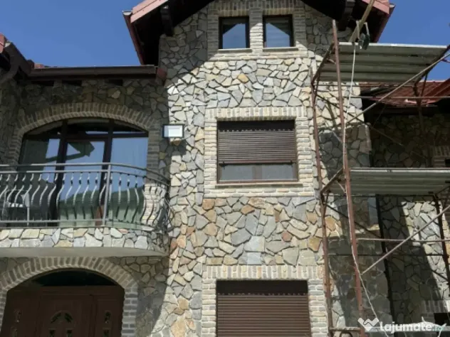 Piatra naturală de munte