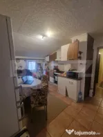 Apartament 3 camere, 70 mp, zona Sagului