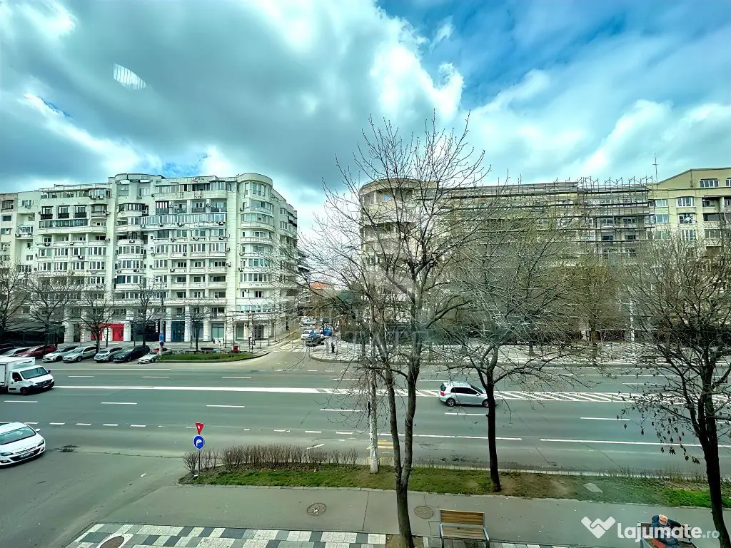 Decebal | 3 camere 97 mp utili | Centrală proprie | Etaj...
