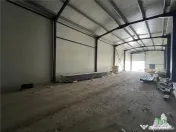 Spatiu comercial stradal, cu toate utilitatile stradal, la 1 