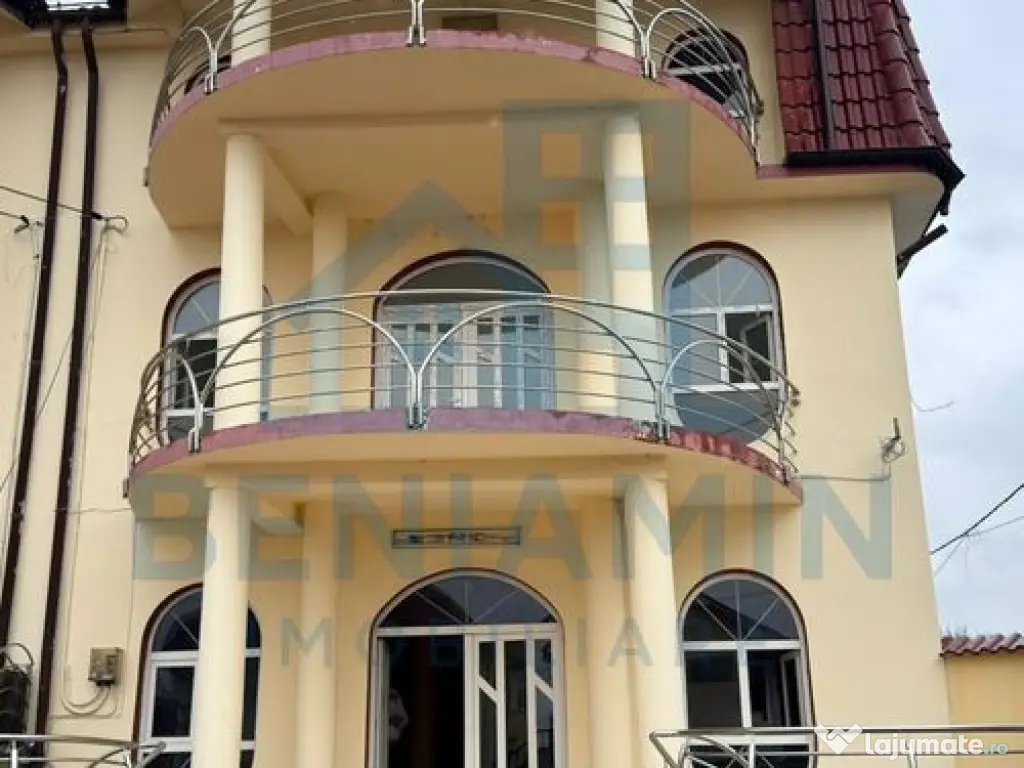 Vila P+2 Alexandru Cel Bun cu doua etaje si curte proprie