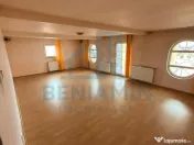 Vila P+2 Alexandru Cel Bun cu doua etaje si curte proprie 
