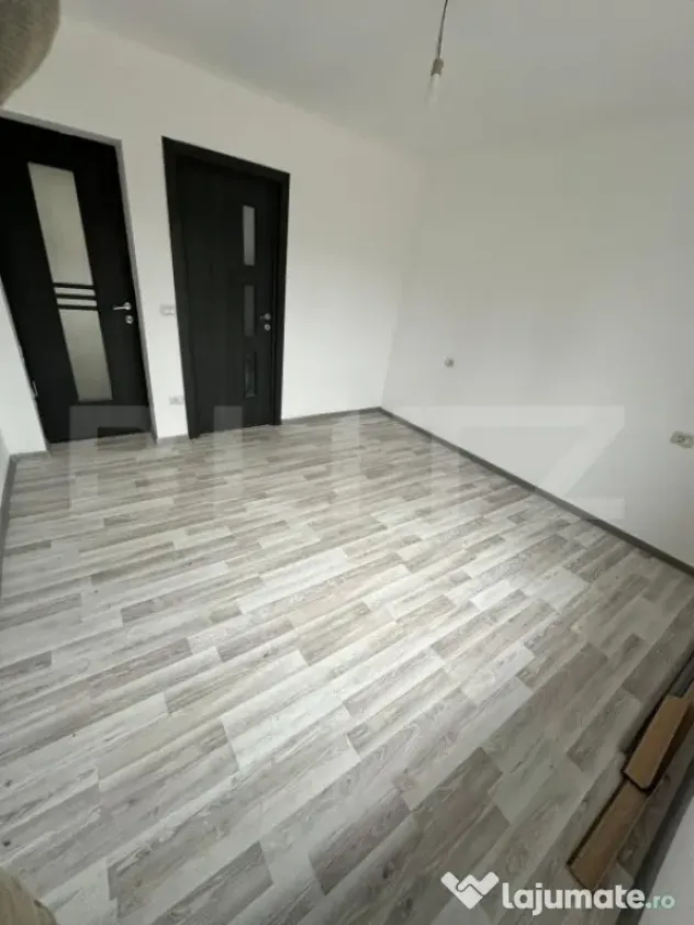 Casă de vânzare în Tomești – zonă centrală, lângă