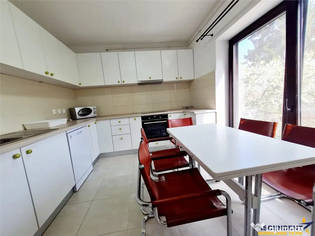 In Vintage style, cu acces auto in curte proprie, zona Star