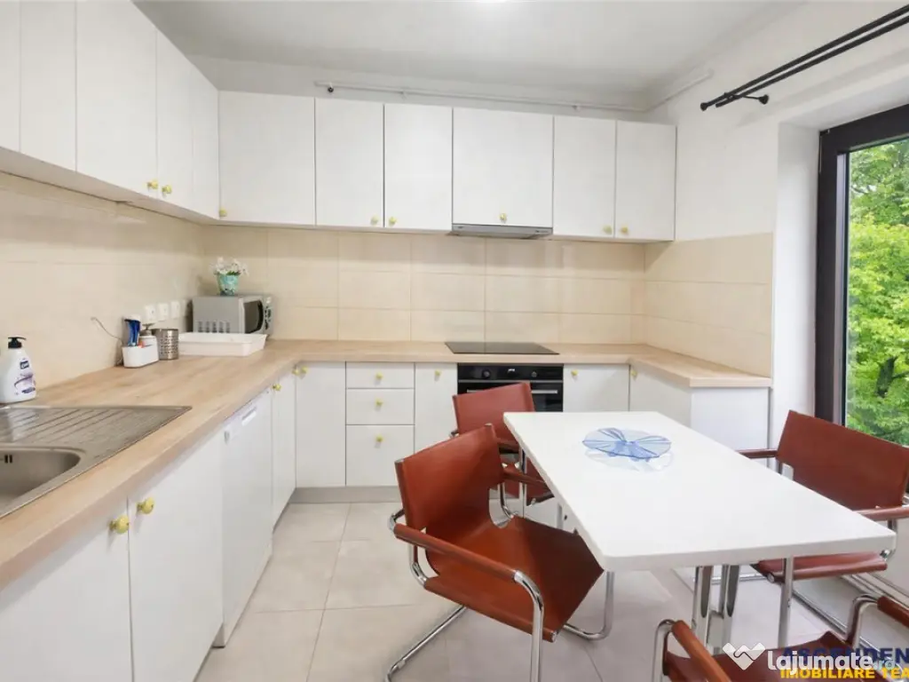 In Vintage style, cu acces auto in curte proprie, zona Star