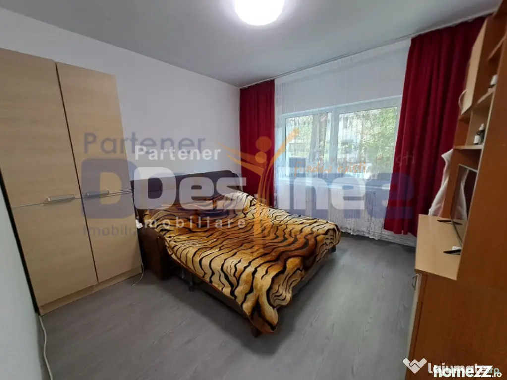 Apartament 3 camere Decomandat, 72 mp, Zona MIRCEA CEL BATRA