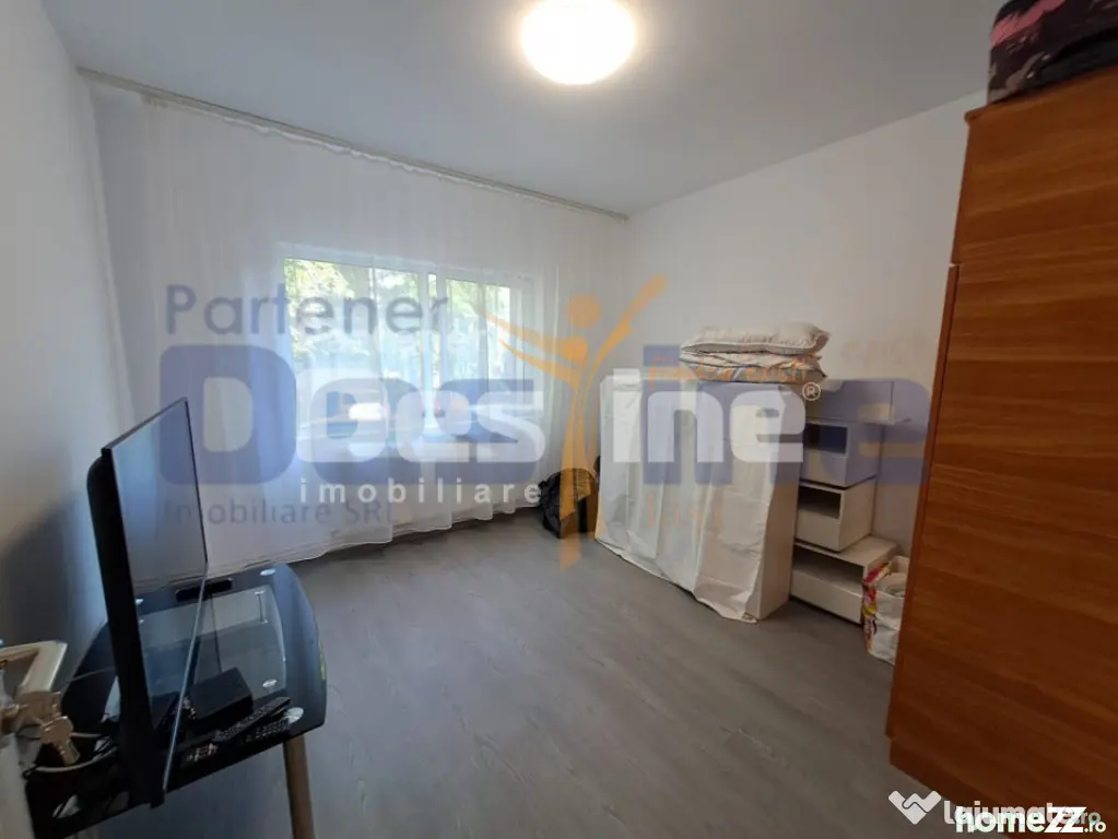 Apartament 3 camere Decomandat, 72 mp, Zona MIRCEA CEL BATRA