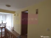 Casa de vanzare cu 3 camere in Poiana Campina 