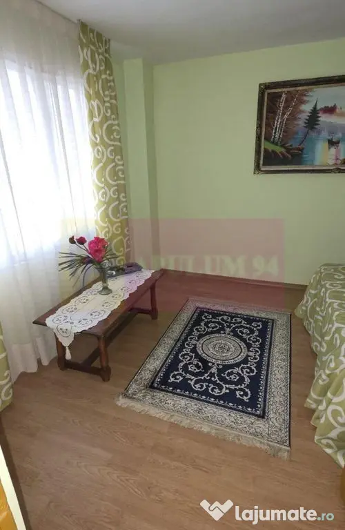 Casa de vanzare cu 3 camere in Poiana Campina