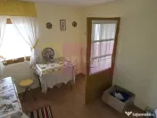 Casa de vanzare cu 3 camere in Poiana Campina 