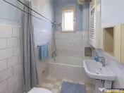 Casa:farmec traditional,gradina,curte,acces auto,pivnita,pod 