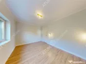 Apartament cu 3 camere 2 bai loc privat de parcare 72mp util 