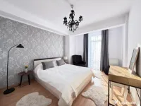 Apartament Modern 2 camere, mobilat si utilat LA CHEIE, str. 