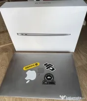 MacBook Air - cu M1 - 256 GB - stare perfectă 