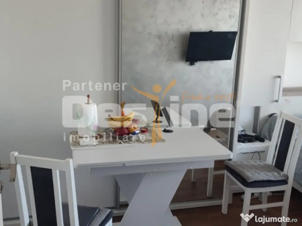 Garsoniera super finisata situata in zona Materna