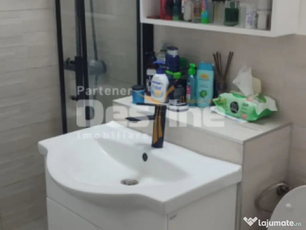 Garsoniera super finisata situata in zona Materna