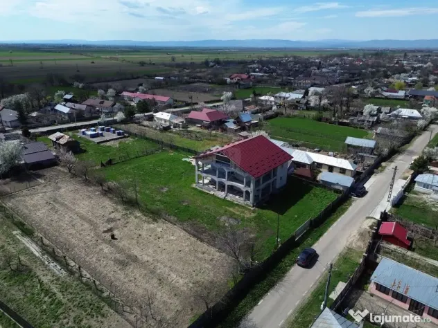 Casă / Vilă sat Ciuslea.